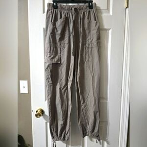 Happily Grey Baggy Pull-On Cargo Parachute Pants, Adjustable Ankles, EUC!